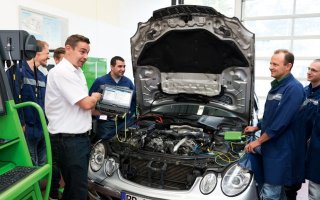 Предложения от Bosch в 2017: Новые программы для автомобильных мастерских