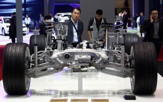 ZF на выставке Auto Shanghai 2015: электрификация, легкие конструкции и эффективная приводная техника