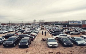Цены на подержанные автомобили в России упали